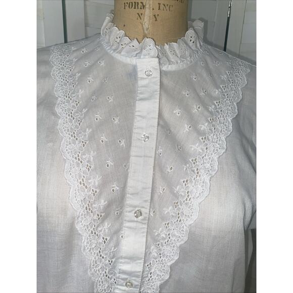 Vintage Blouse Sz Large White Eyelet Lace LADY ARROW 70s 80s COTTAGE Button Down - Picture 2 of 7